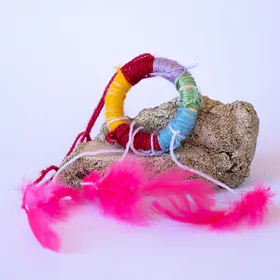 Lapač snů s růžovými pírky