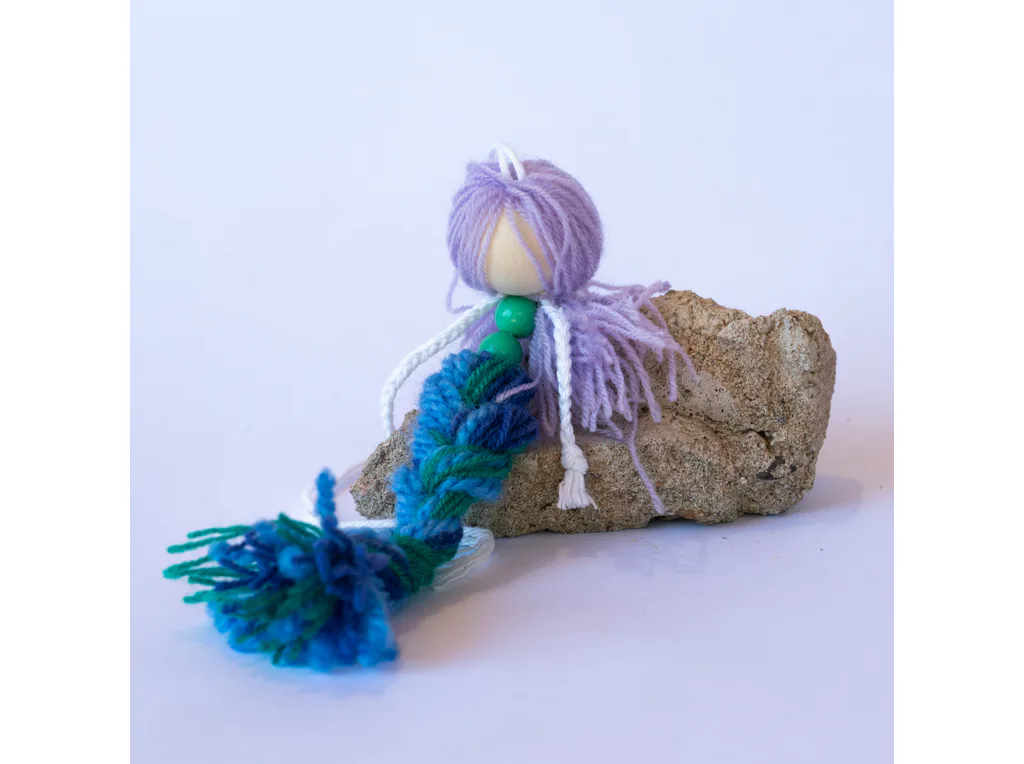 Fialov&#x00E1;&#x20;mo&#x0159;sk&#x00E1;&#x20;panna